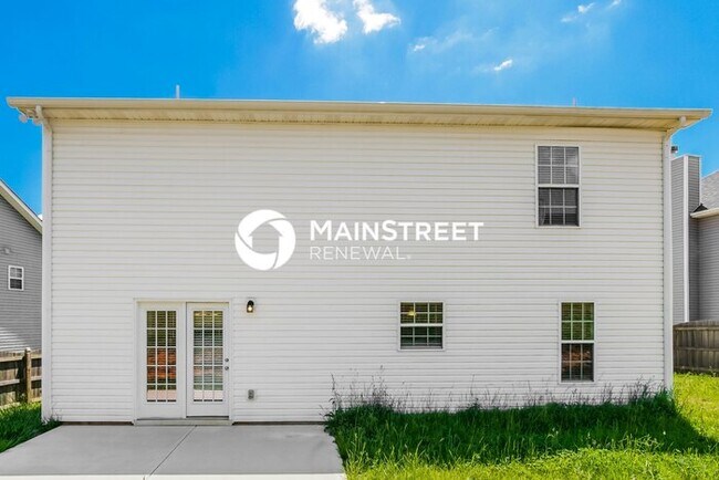 Building Photo - 4 Bedroom Pet-Friendly Home in POWELL, TN with Main Street Renewal