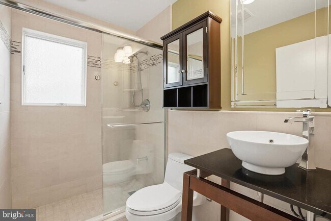 Building Photo - 6614 Corina Ct