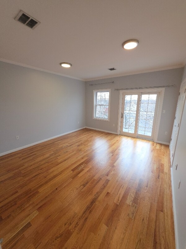 Building Photo - 83 Pamrapo Ave