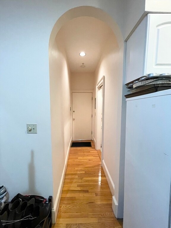 Building Photo - 29 Anderson St