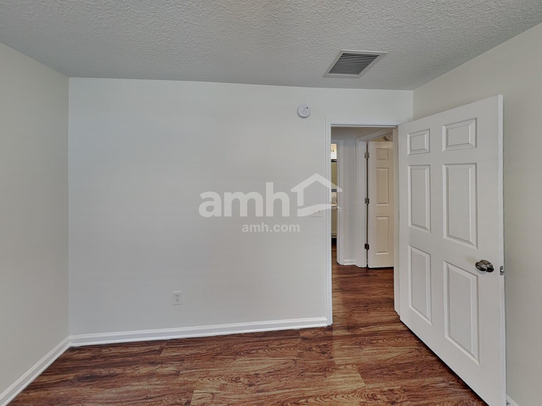 Building Photo - 534 Alice Cove Ct