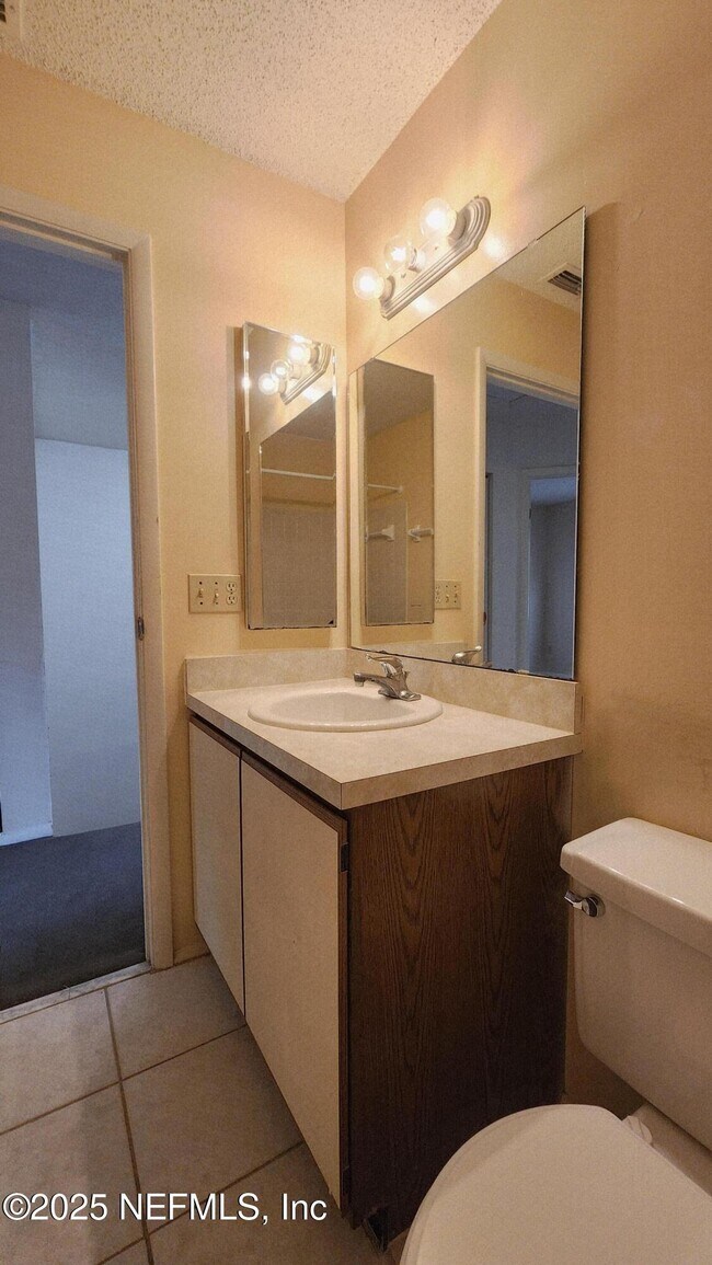 Building Photo - 9411 Genna Trace Trail