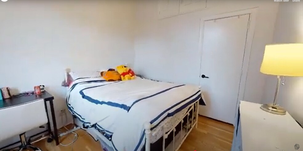 Building Photo - 482 Beacon St