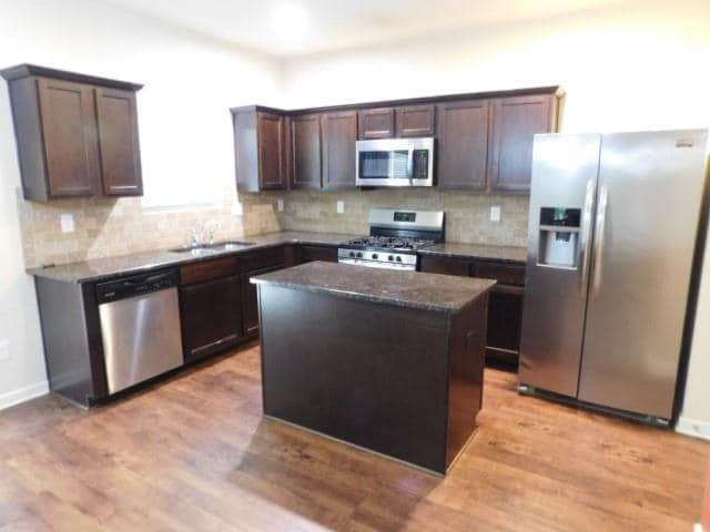 Building Photo - 2442 Martini Way