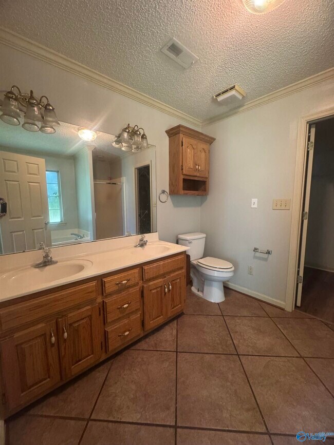 Building Photo - 138 Medicine Bend Dr
