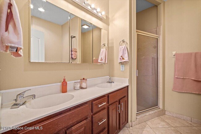 Building Photo - 2097 Hidden Grove Ln