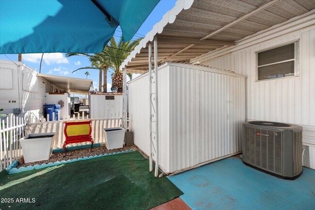 Building Photo - 7807 E Main St