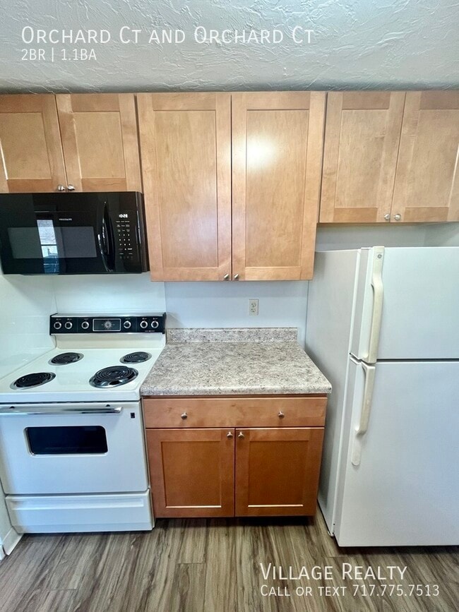 Building Photo - 402 Orchard Ct