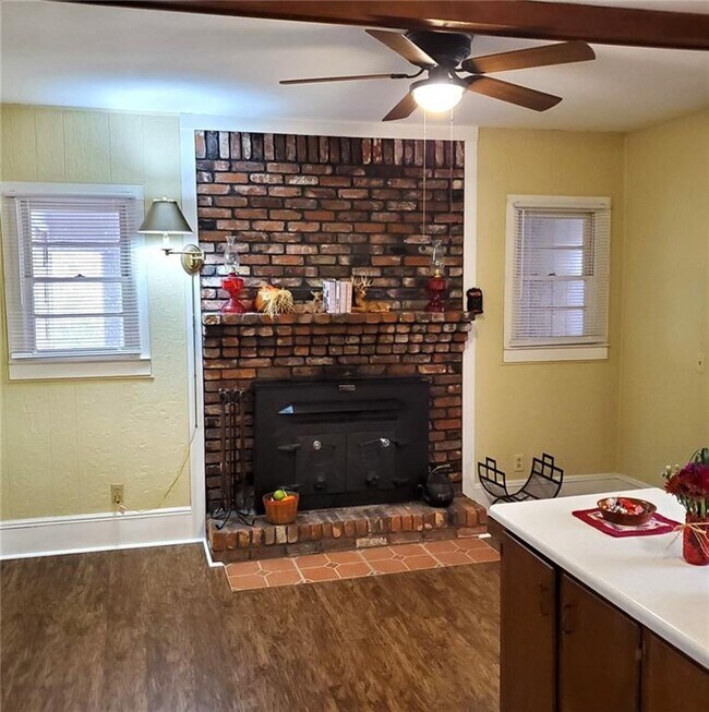 Building Photo - 7025 Rico Rd