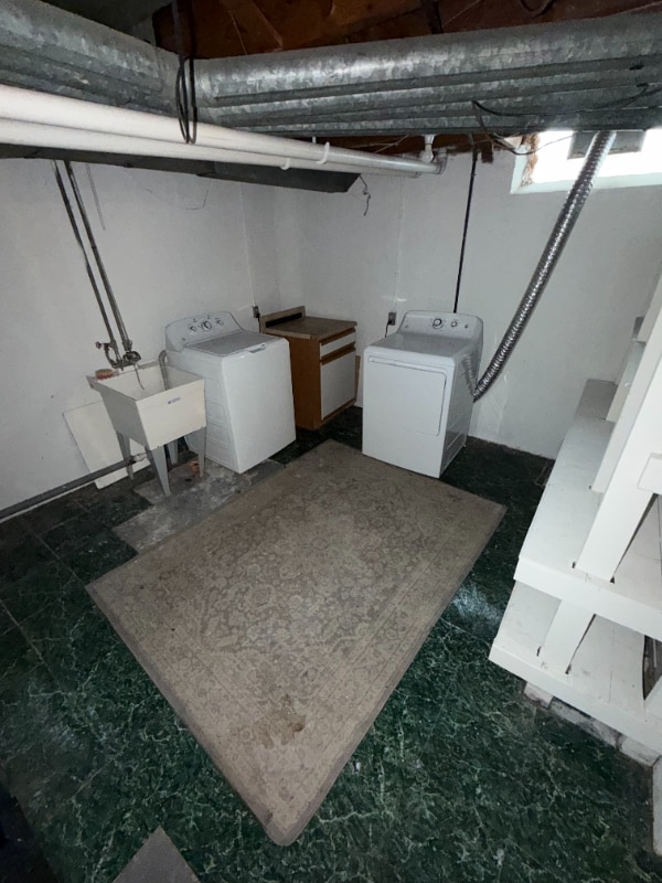 Building Photo - 400 Parkview Dr