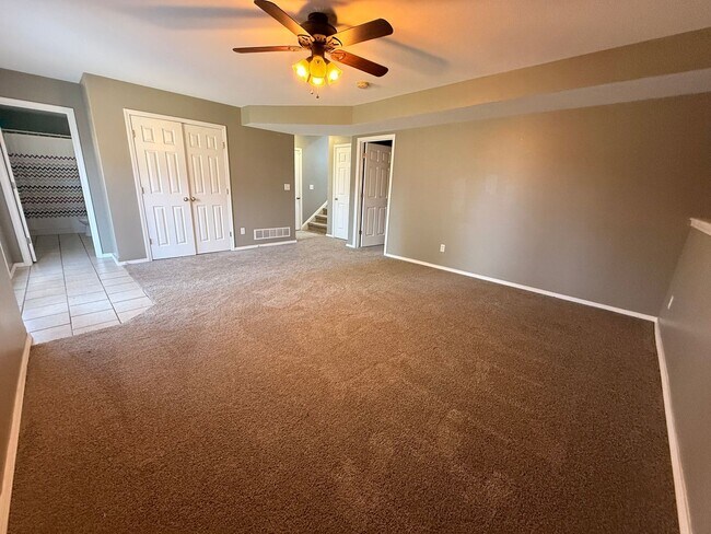 Building Photo - Beautiful Split Level in Northern Heights