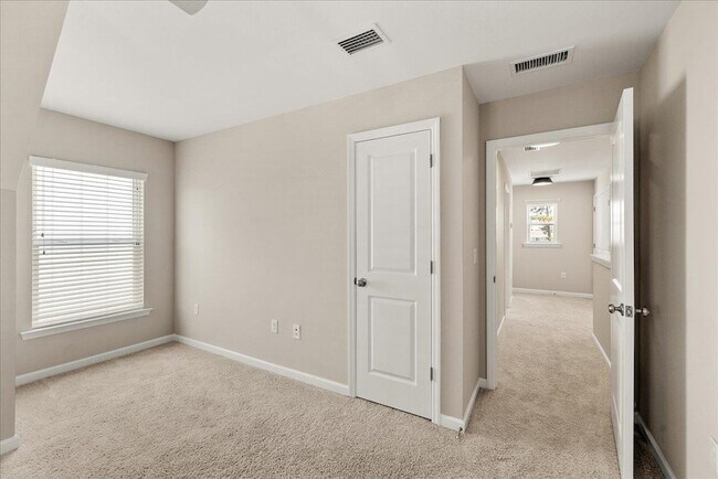 Building Photo - 2844 Blue Blossom Trail