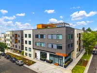 Building Photo - Ridian