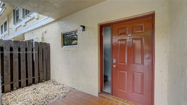 Building Photo - 110 SW 97th Ave