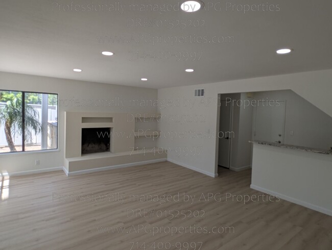 Building Photo - 289 S Solomon Dr