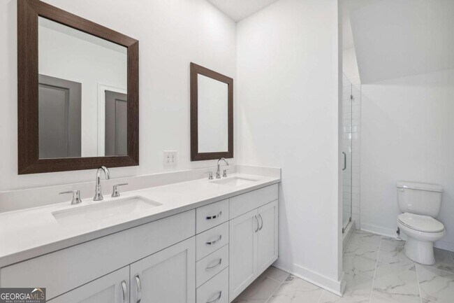 Building Photo - 432 Burton Dr