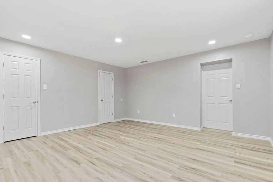 Building Photo - 1401 Garrett St