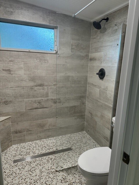 Master Bath - 3826 Harold Ave