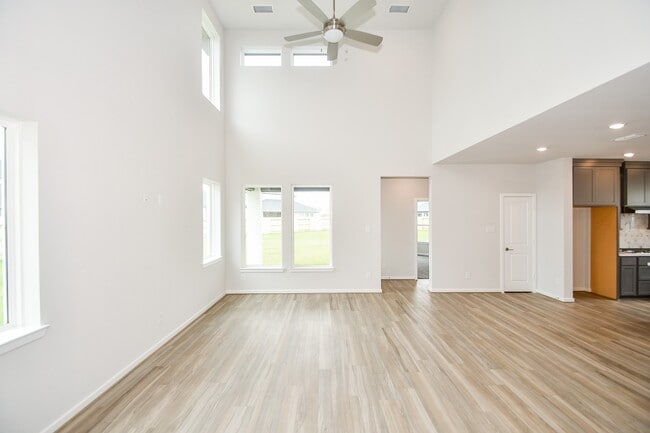 Building Photo - 21835 Erskine Peaks Pl