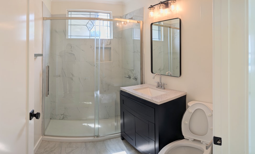 Building Photo - 18700 Collins St