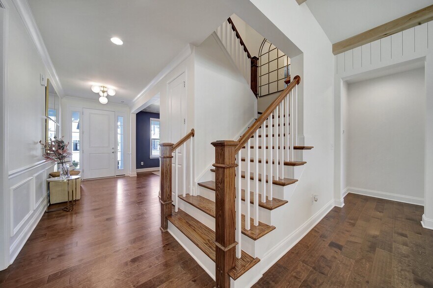Building Photo - 16404 Stonecrop Landing Ln