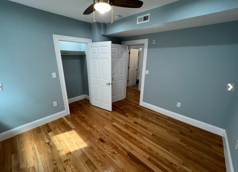 Building Photo - 15 Harold St