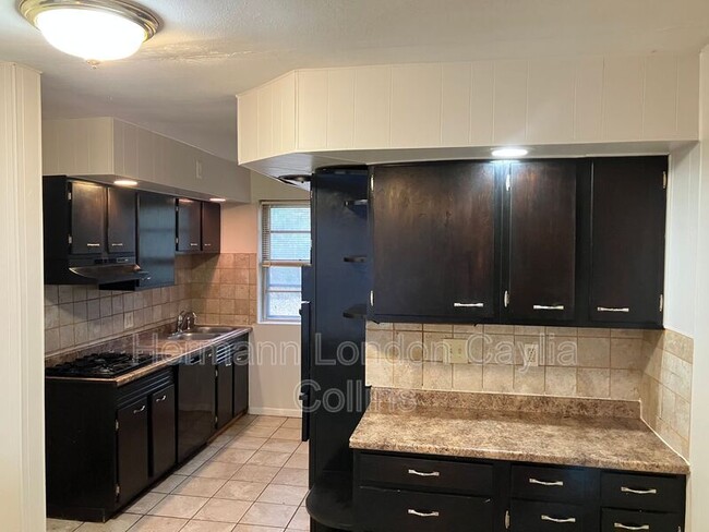 Building Photo - 7826 Birchmont Dr