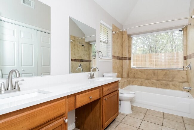 Building Photo - 4906 Temple Bell Dr