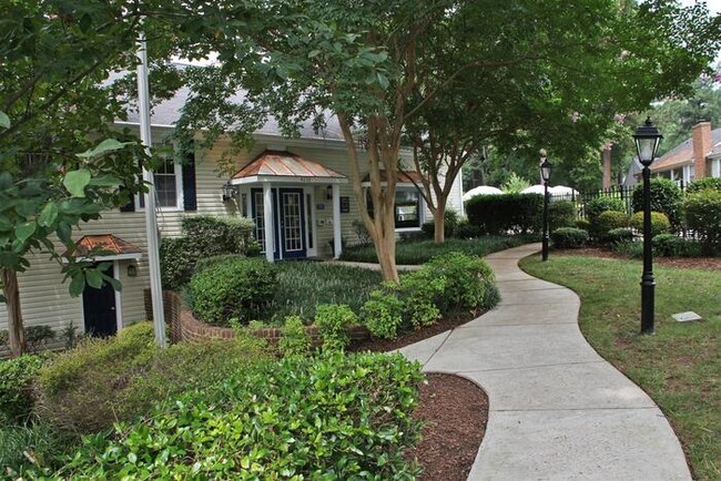 Building Photo - Lake Johnson Mews-3bd on the LAKE TRAIL!