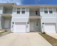 Building Photo - 9434 Nature Creek Ln