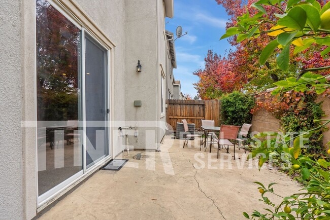 Building Photo - 2345 Coffeeberry Rd