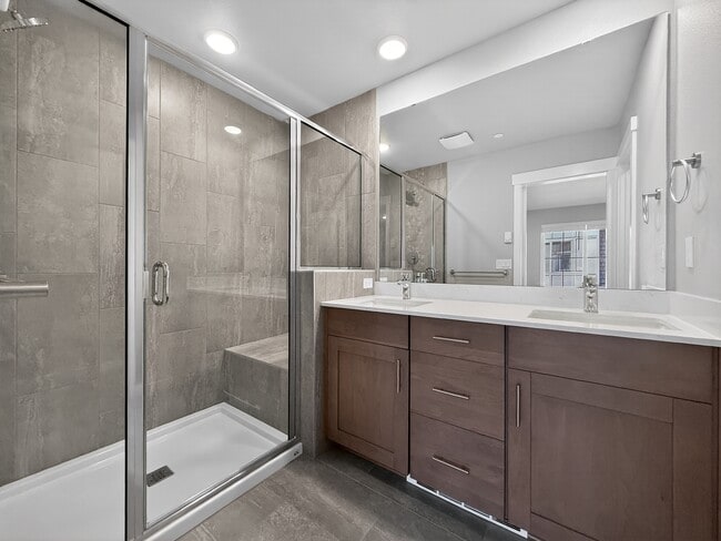 Building Photo - 1322 194th St SE