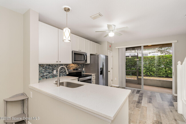 Building Photo - 1382 Hampton Park Ln