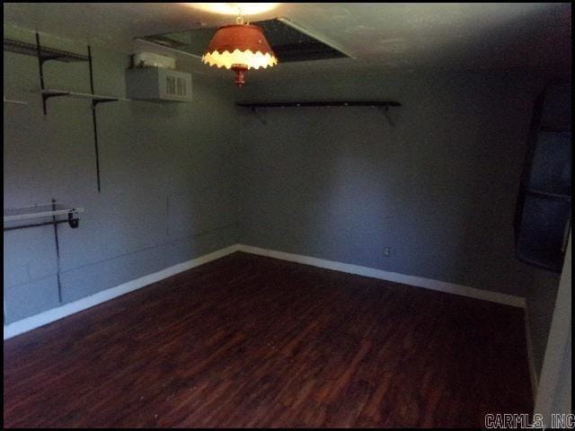 Building Photo - 1504 E 38th St