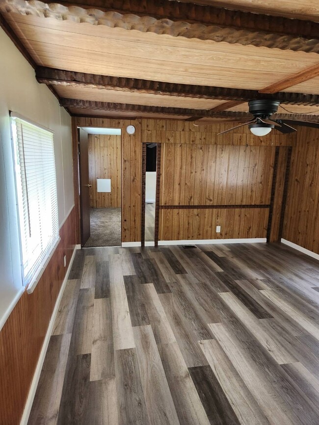 Building Photo - 1103 Andrea Dawn Ln
