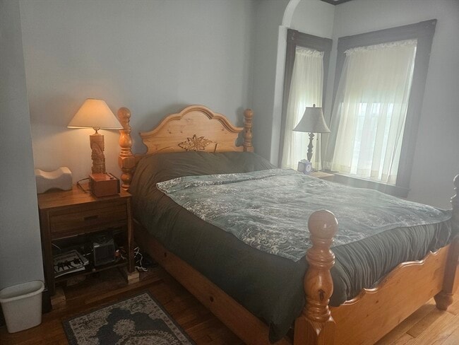 Building Photo - 42 Sumner St