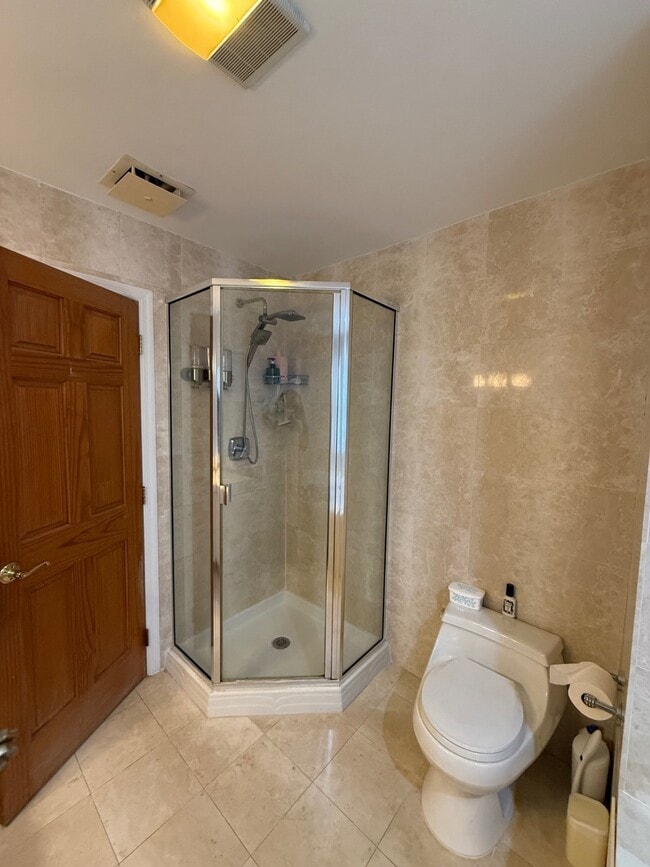 Building Photo - 23 Sunnyside Terrace