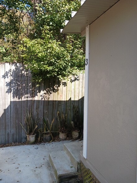 Building Photo - 2721 Sidney Ave