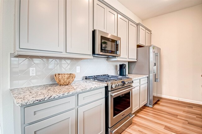 Building Photo - 617 Aspen Falls Ct
