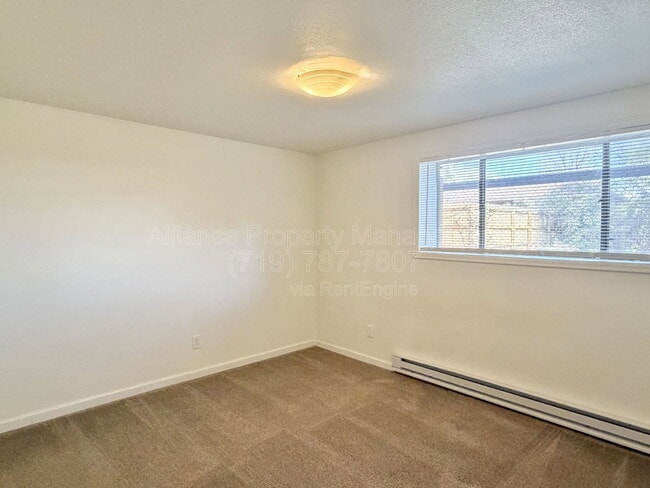 Building Photo - 17 N Meade Ave