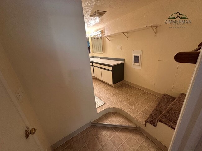 Building Photo - 3793-3795 Redwood Dr