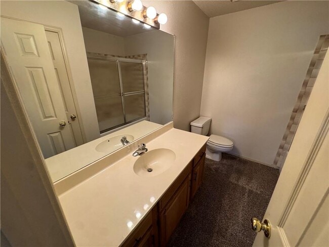 Building Photo - 321 S 11th Pl