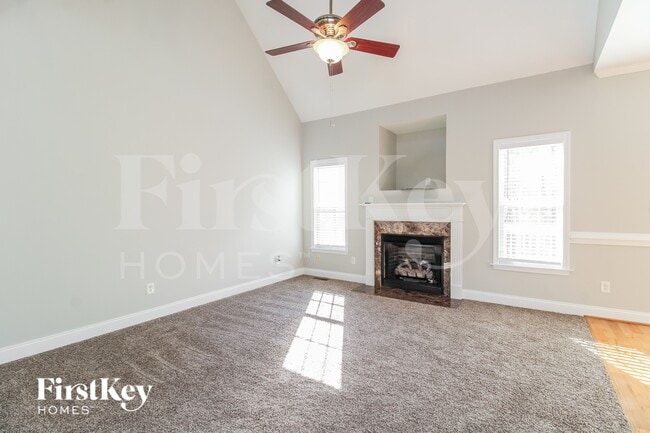 Building Photo - 156 Hazelwood Ct