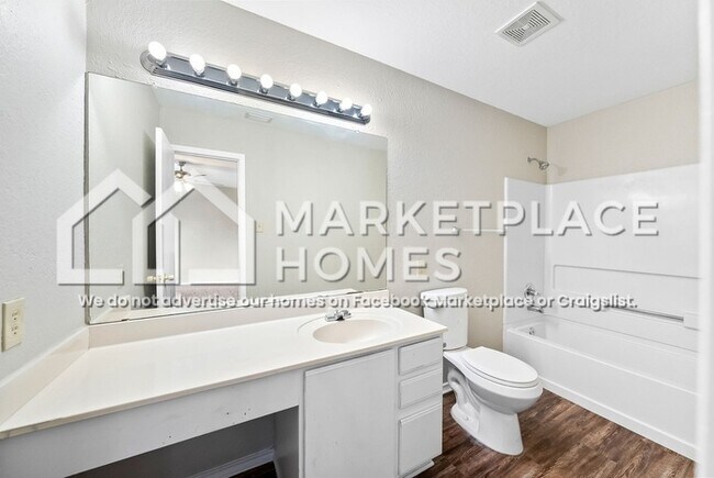 Building Photo - 7250 Dwarf Palm