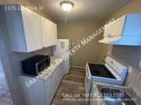 Building Photo - 1135 1/2 Polk St-