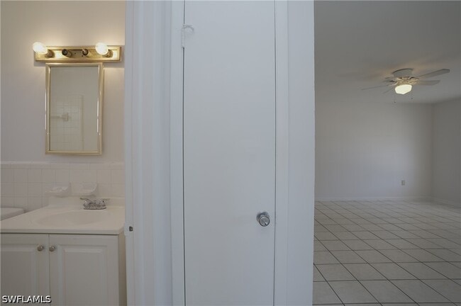 Building Photo - 1193 S Alhambra Cir