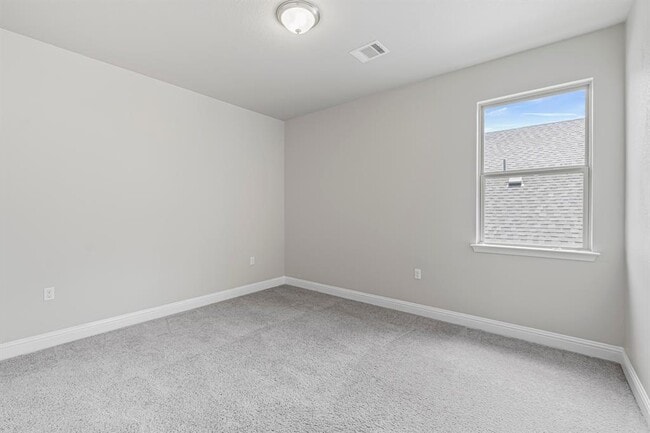 Building Photo - 505 Fair Oaks Dr
