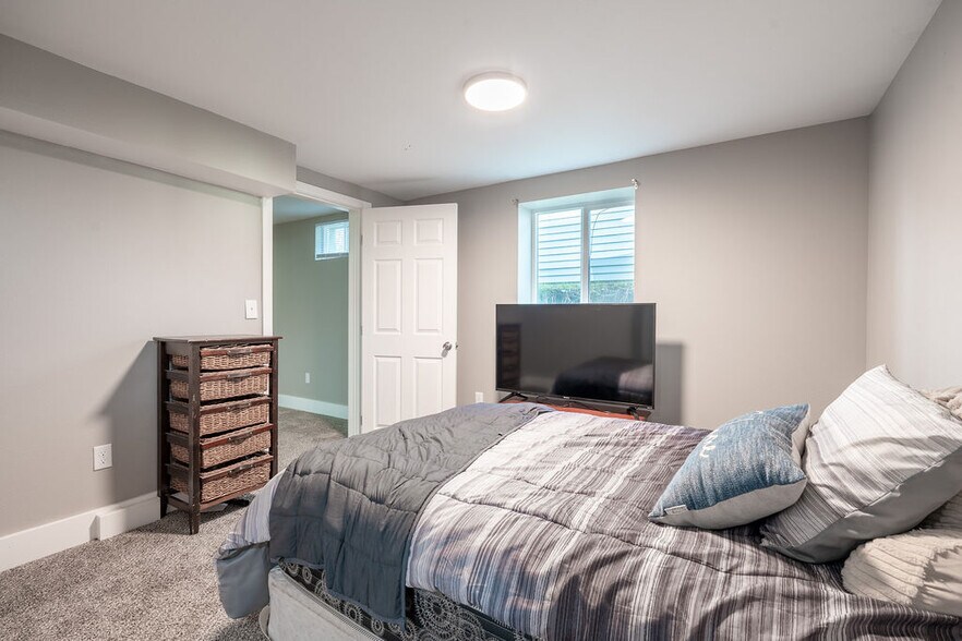 Building Photo - 2508 N Sycamore St