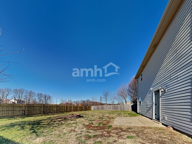 Building Photo - 2624 Santaro Ct