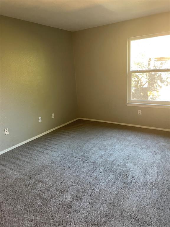 Building Photo - 6003 Cougar Dr